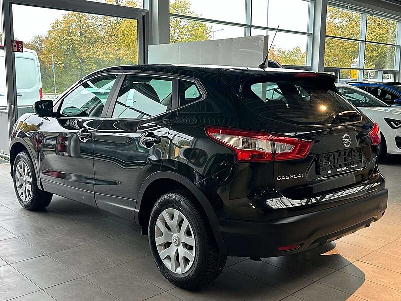 Nissan Qashqai 1.6 dCi Visia 131PS Radio Klima Allwettereifen