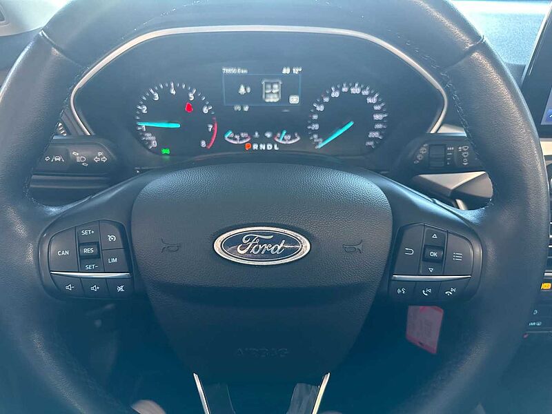 Ford Focus EcoBoost Automatik 125PS Cool&Connect Winter LED