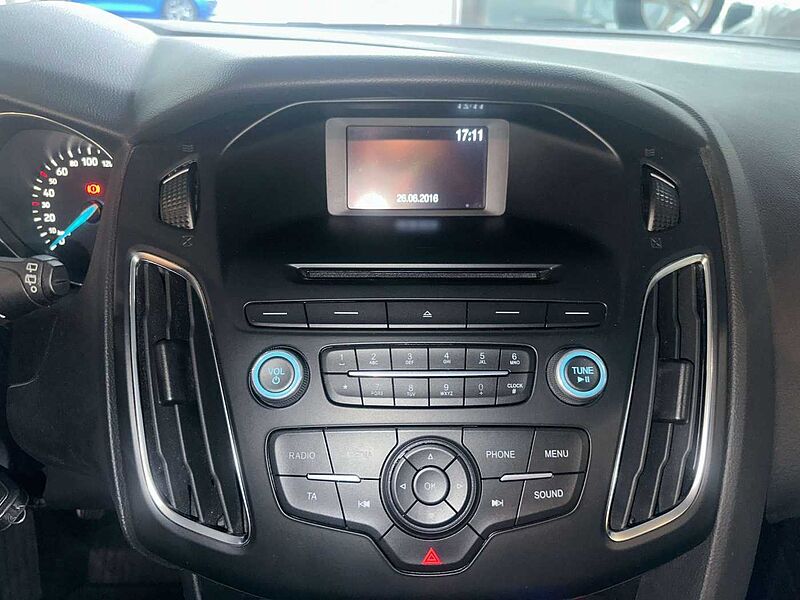 Ford Focus 1.0 EcoBoost Trend 100PS Radio Klima Bluetooth