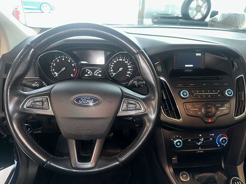 Ford Focus 1.0 EcoBoost Trend 100PS Radio Klima Bluetooth